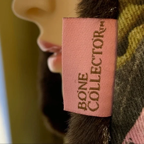 Realtree Paramount Outdoors pink/brown trapper hat - Picture 5 of 10